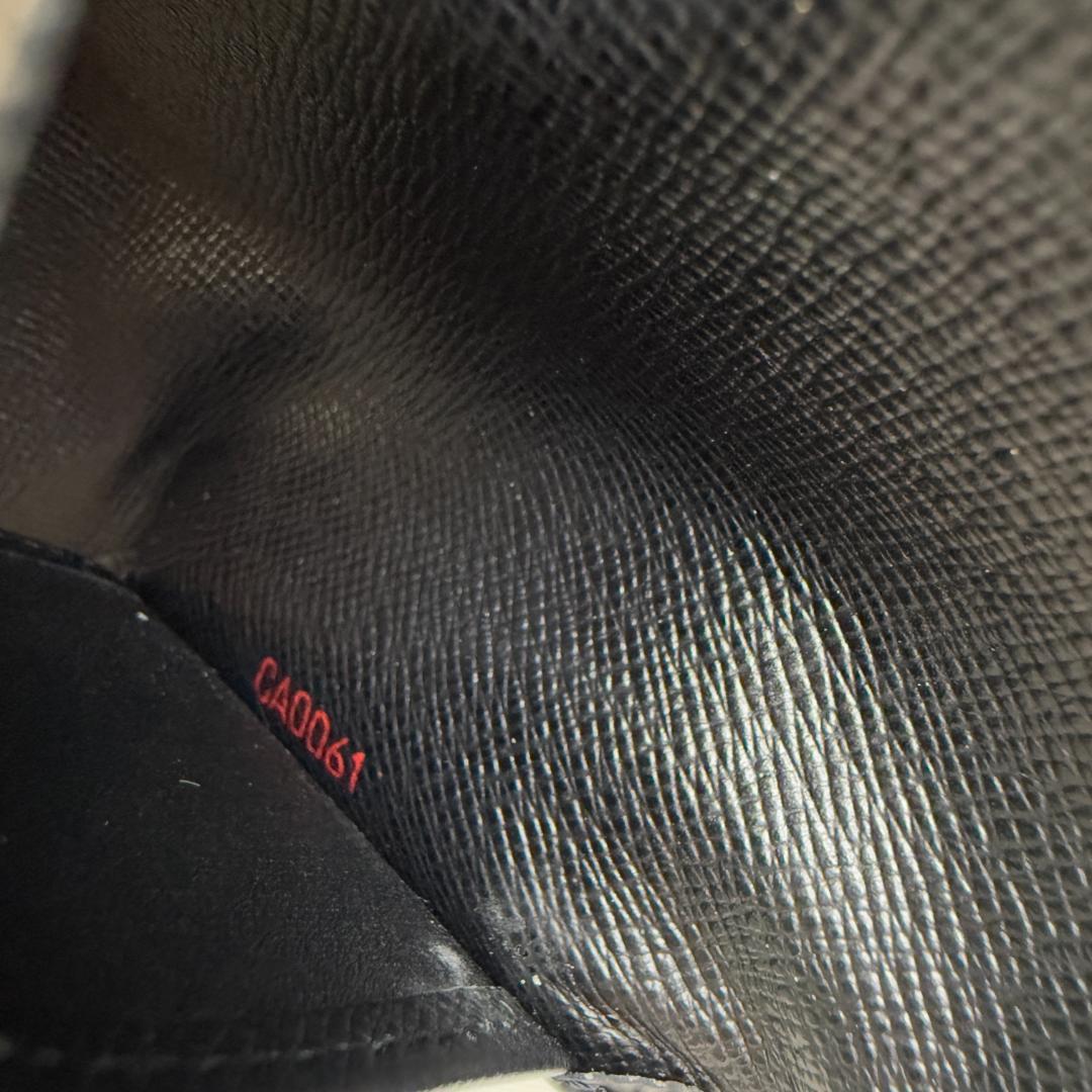 【TM4-80-10】美品 ルイヴィトン エピ キーケース ブラック