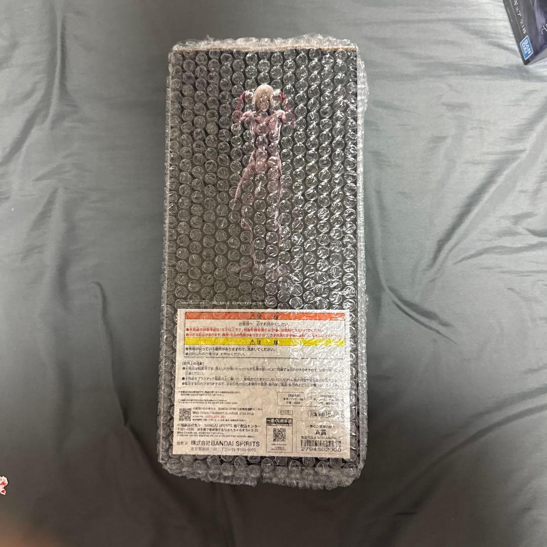 ラ*ー様 女型の巨人1番くじフィギュア