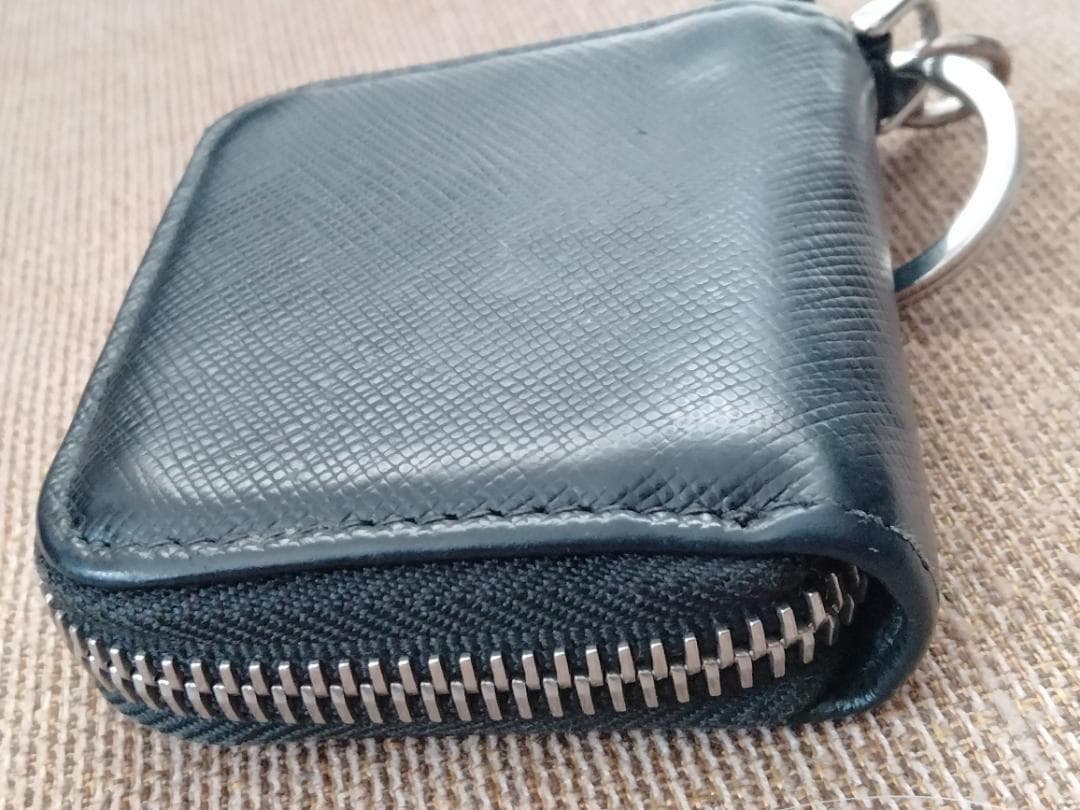 PRADA プラダ　ケース　小物ケース　ポーチ　イヤホンケース