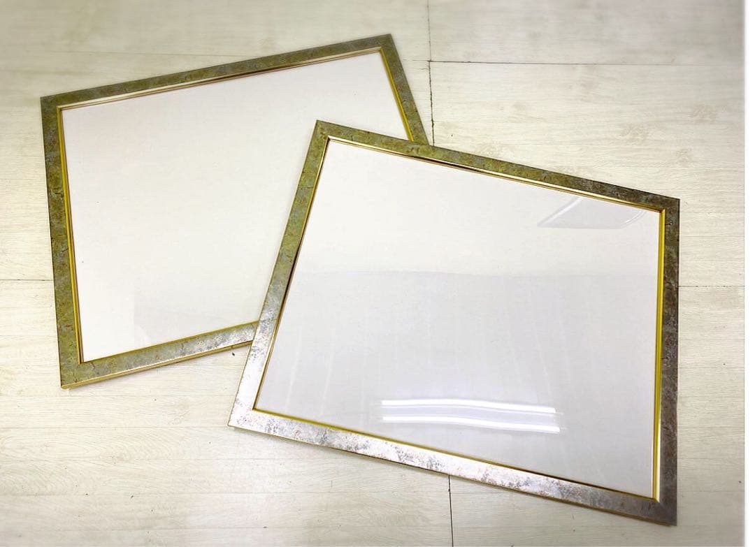 シルバー額縁　サイズ58.5×71.5 3枚組