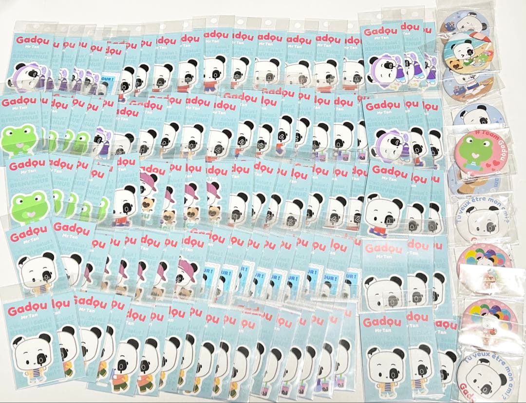 gadou ステッカー 缶バッジ