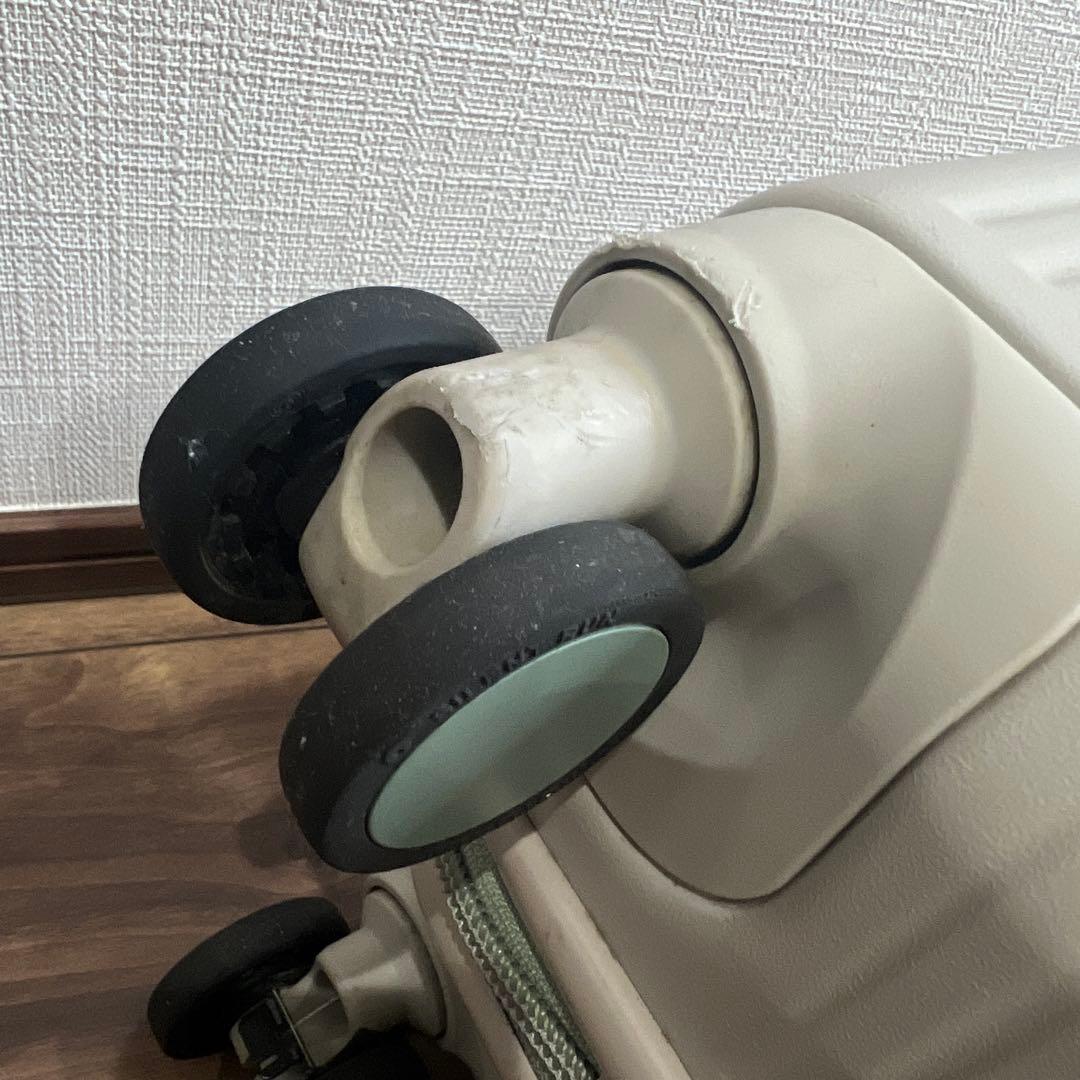 イノベーター スーツケース 33L