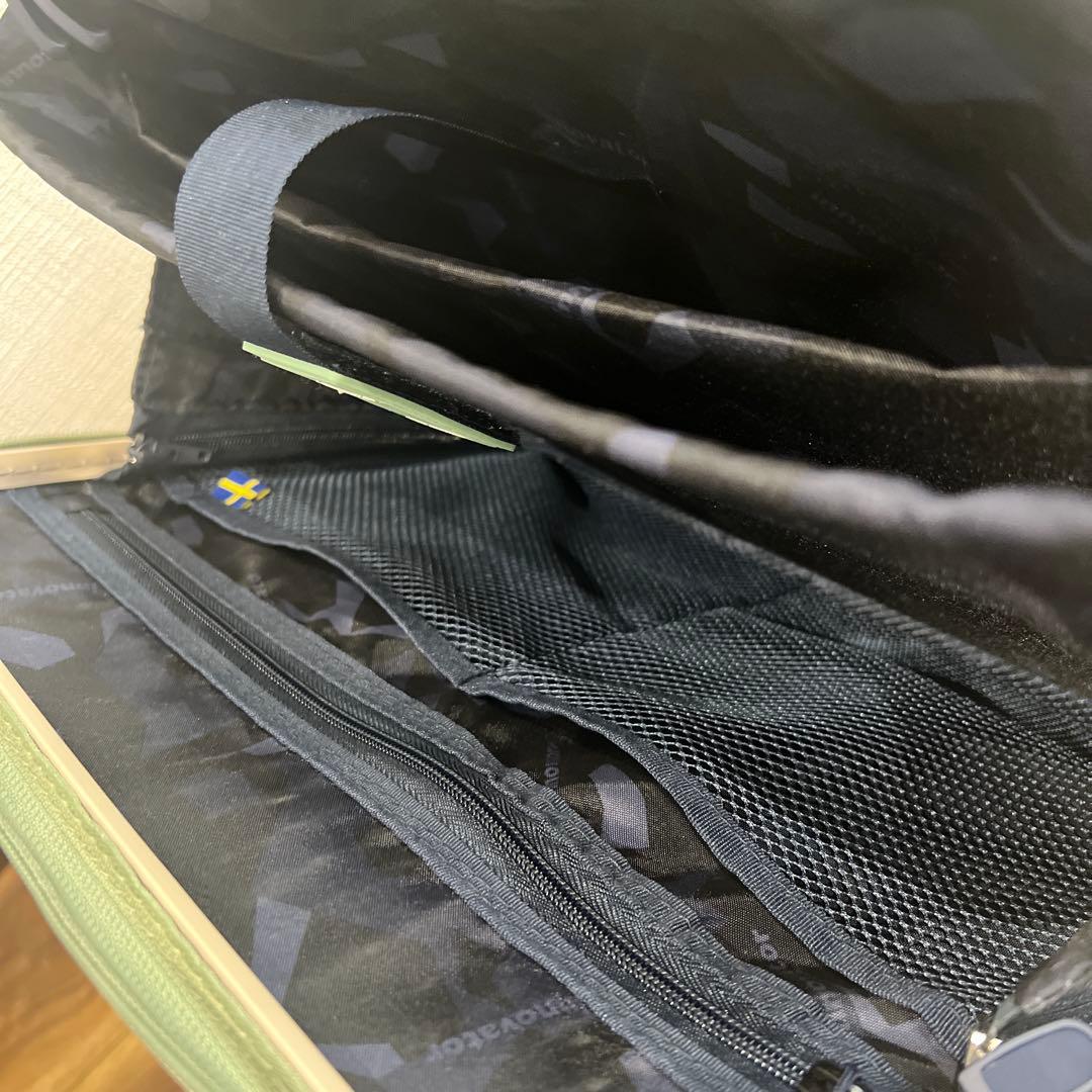 イノベーター スーツケース 33L