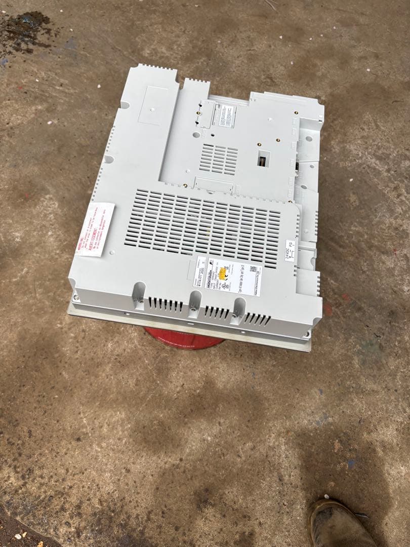 M4。プログラマブル表示器　V9150iXD。動作未確認