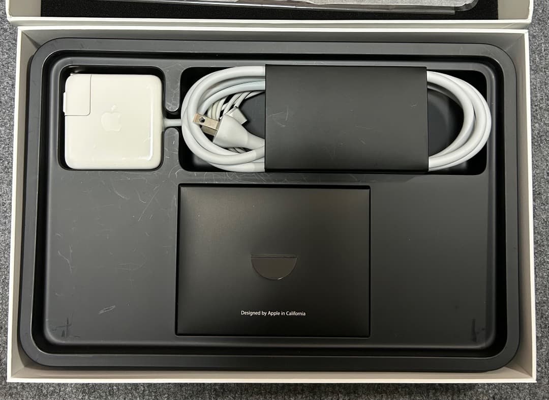 優良美品 MacBookAir 2015 i7 8Gb 512Gb 11インチ