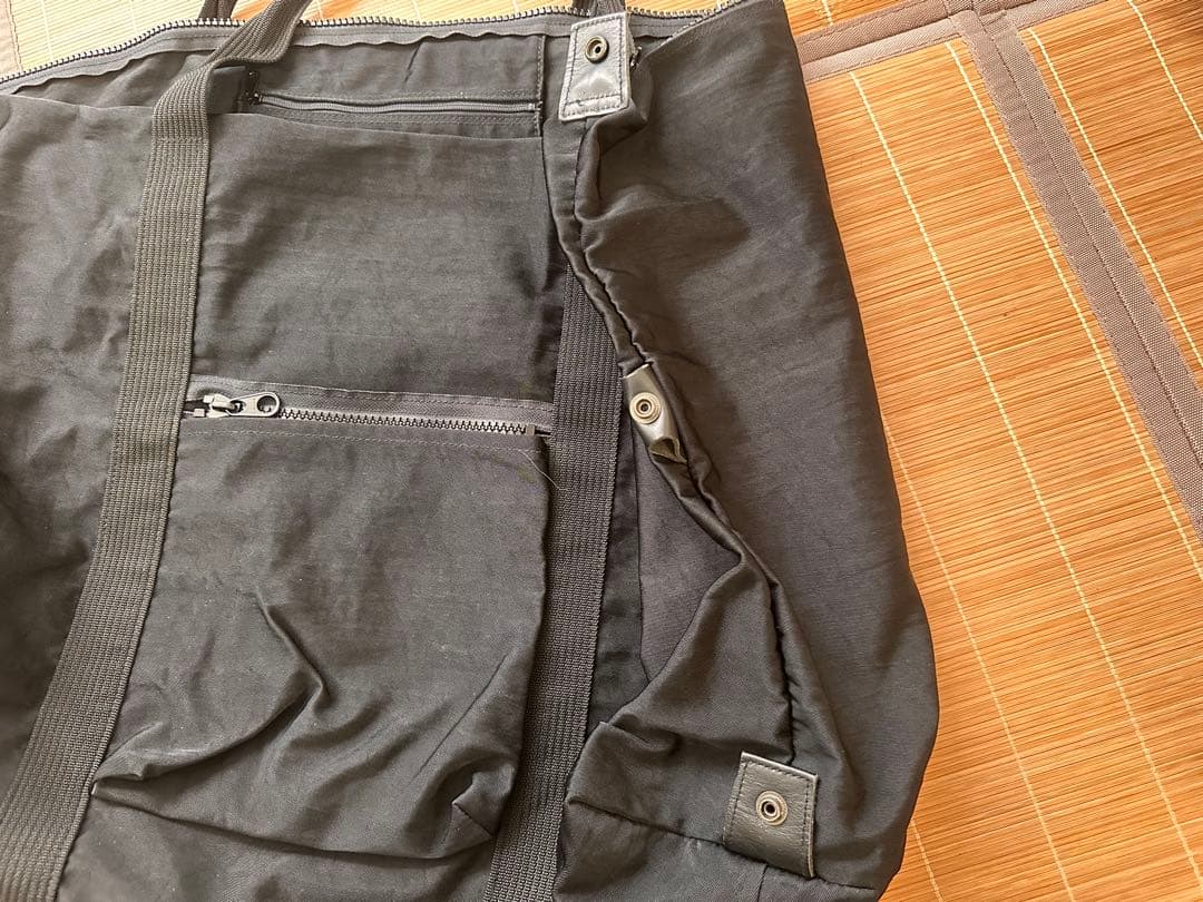 Y'SACCS ブラック ボストンバッグ