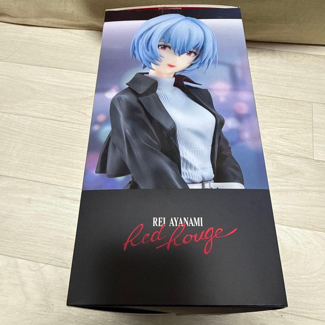 綾波レイ　Red louge　1/7スケール　フィギュア