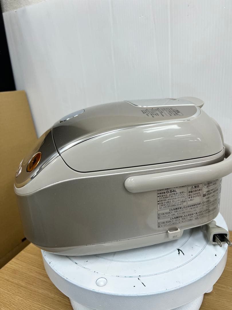 象印 圧力IH 炊飯器 NP-RK05（0.54L / 3合）　2017年製