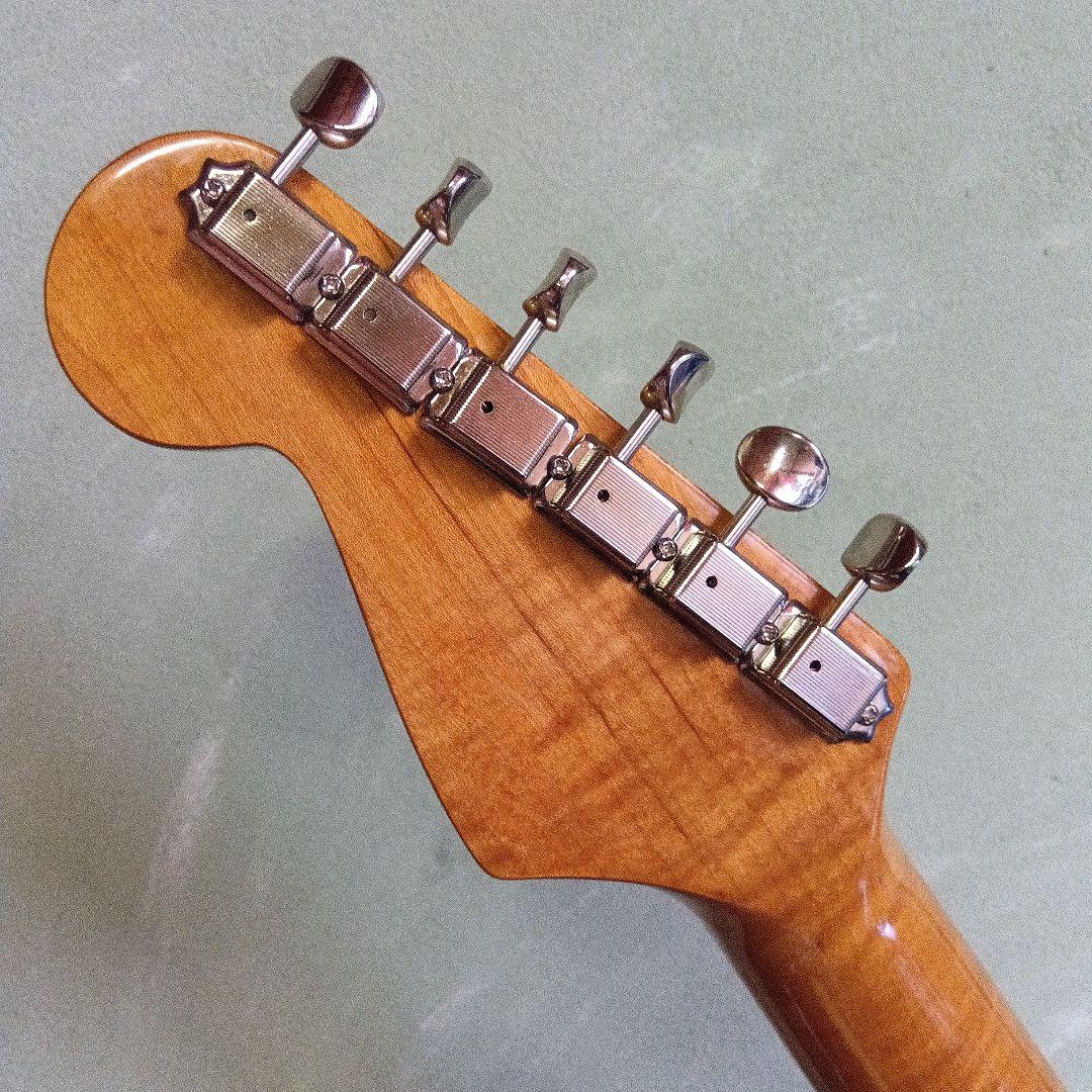 ストラトキャスター タイプ　エレキギター