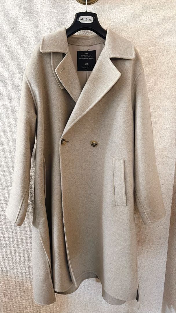 【滝沢眞規子さん着用 】MANTECOPure リバーコート【美品、即発送】