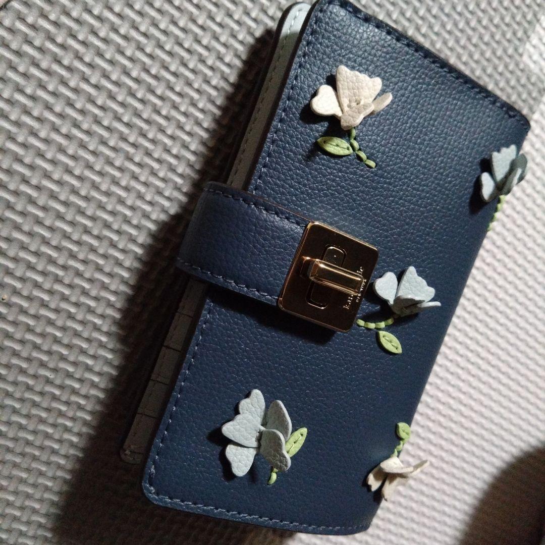 kate spade　二つ折り財布　花柄刺繍