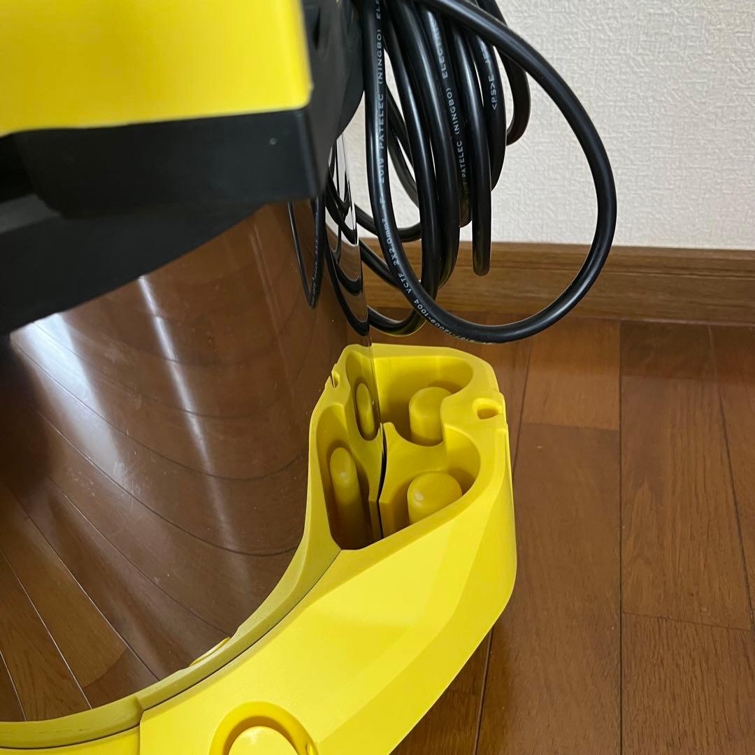 ケルヒャーKRCHER★乾湿両用バキュームクリーナー[WD3]17L 中古