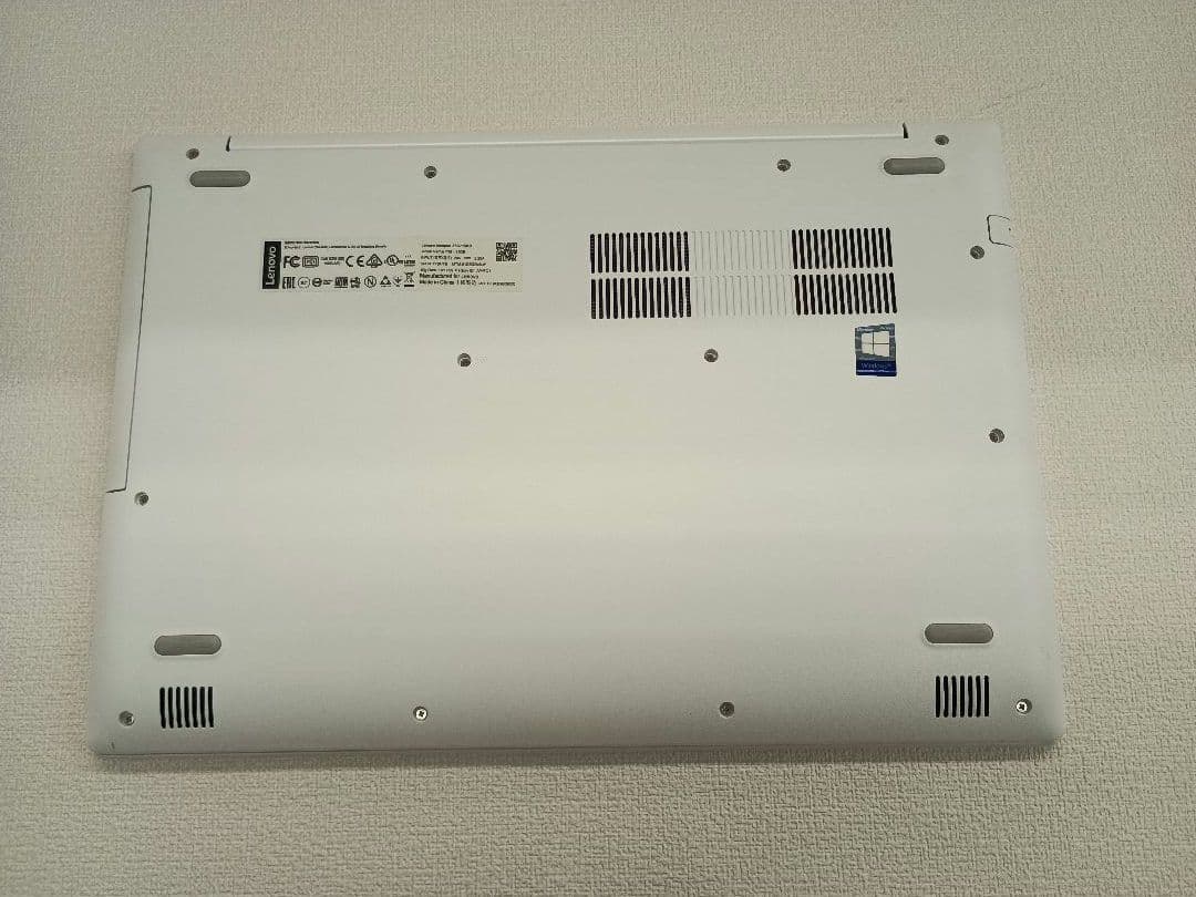 & Lenovo ideapad 330 15.6インチ 中古