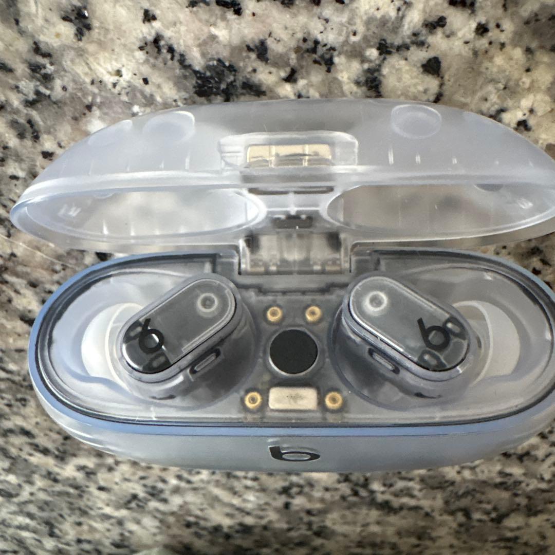 【クリア】Beats Studio Buds + ワイヤレスイヤホン