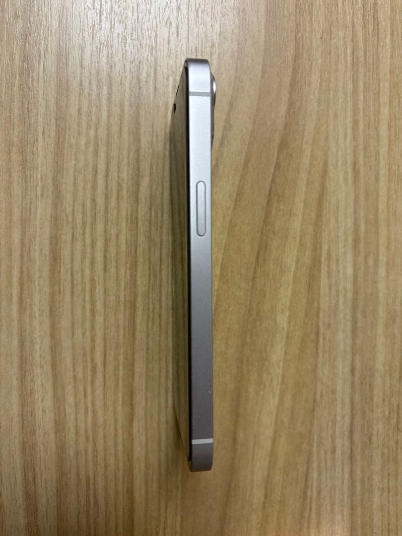 Apple iPhone 13 ホワイト 本体(値下げ交渉受付中)