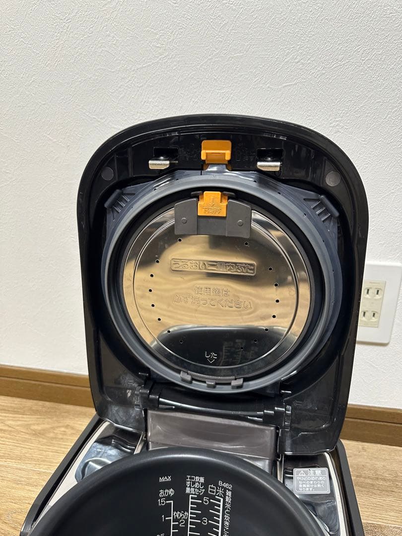 象印　圧力IH炊飯器　5.5合 炊飯容量1.0L NP-WY10Ｍ 2017年製