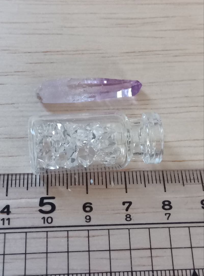 【レア】【希少】ベラクルスアメジスト　ハーキマーダイヤモンド　小瓶付き　美品