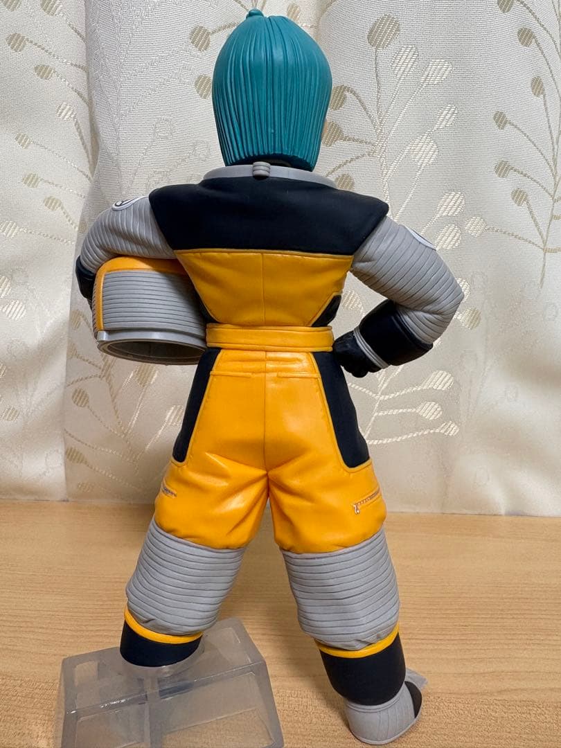 一番くじ　ドラゴンボール　B賞　クリリン　C賞　孫悟飯　E賞　ブルマ　フィギュア