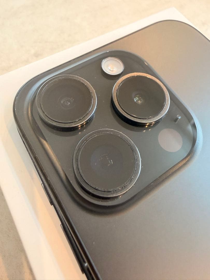 iPhone 15pro 256GB ブラックチタニウム