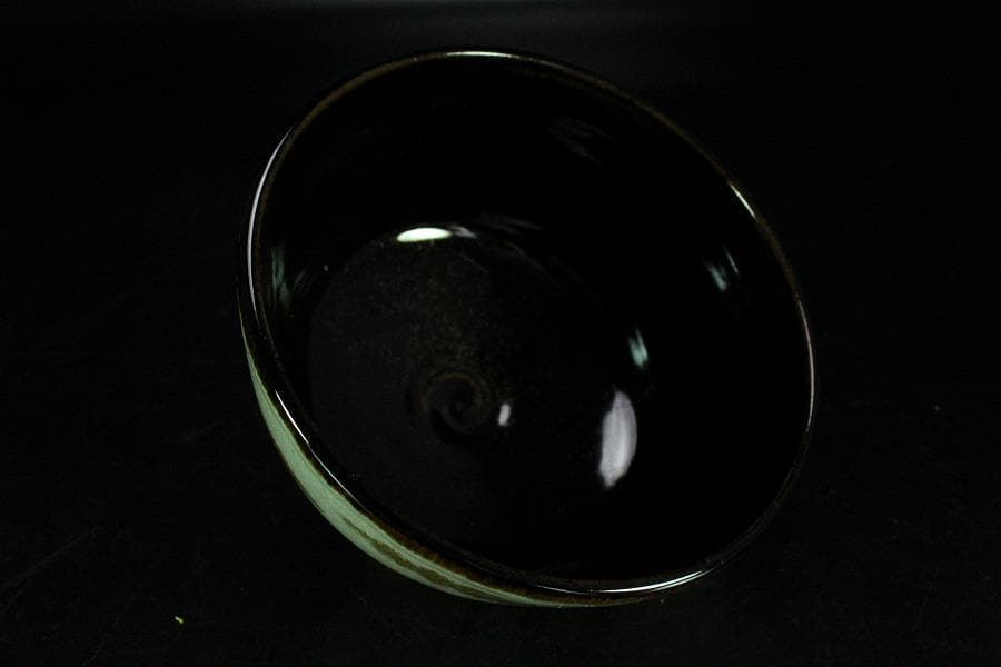 茶道具 膳所焼 色絵兜茶碗 共箱 未使用(K-A500)