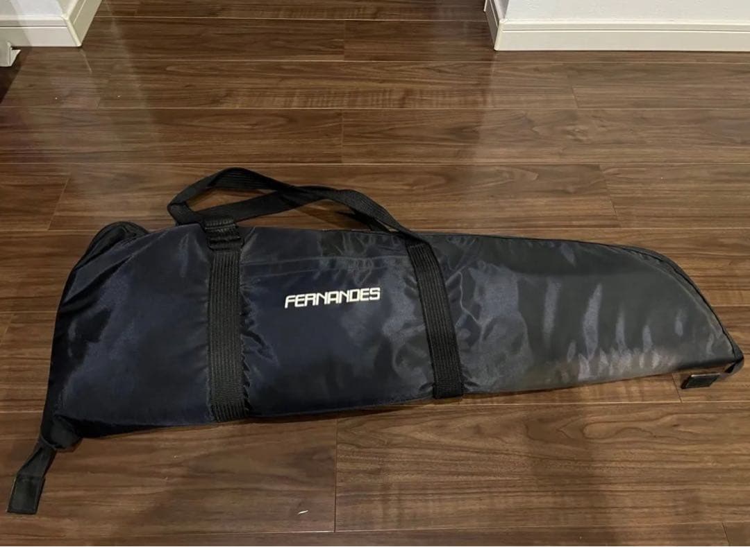 FERNANDES エレキギター 赤 ロックピン付き　ゾウさんギター