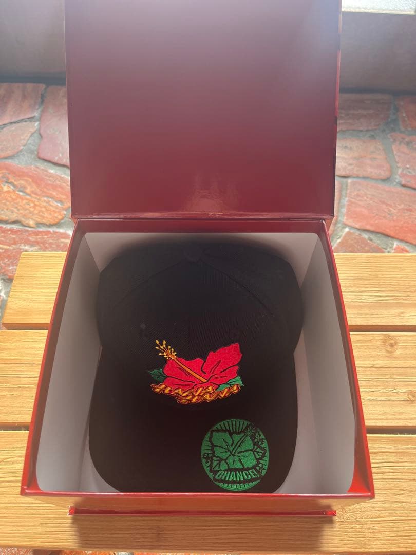 【期間限定値下げ】【新品】箱付き！HANAHANA ハイビスカス キャップ