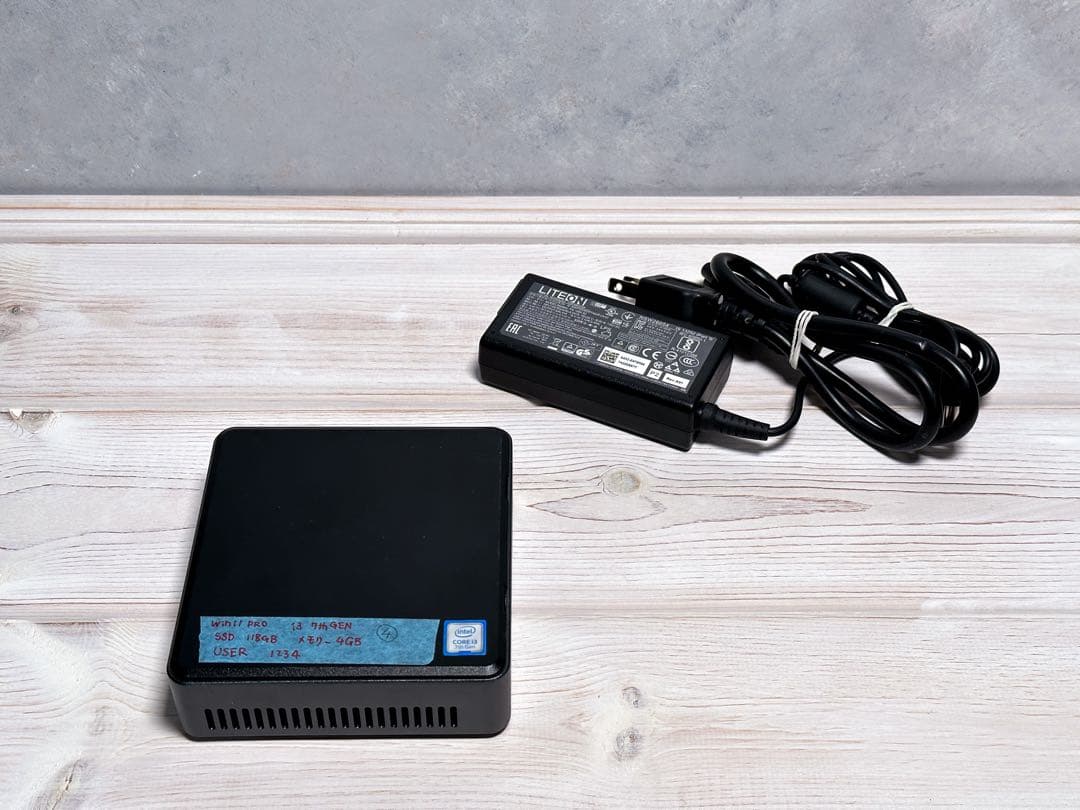 ④Intel NUC7i3DNK ミニPC 第7世代i3 Windows11