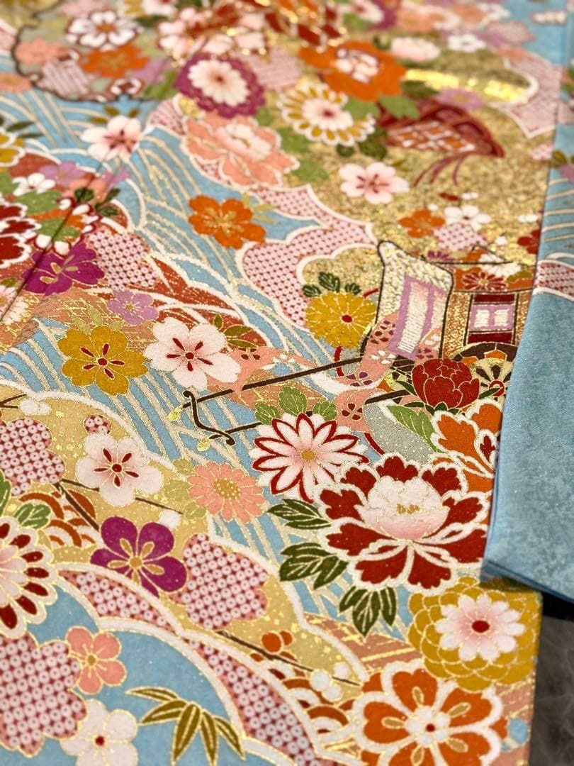 正絹　金駒刺繍銀通し貝桶に御所車模様振袖　水色　古典柄正統派がお好みの方に