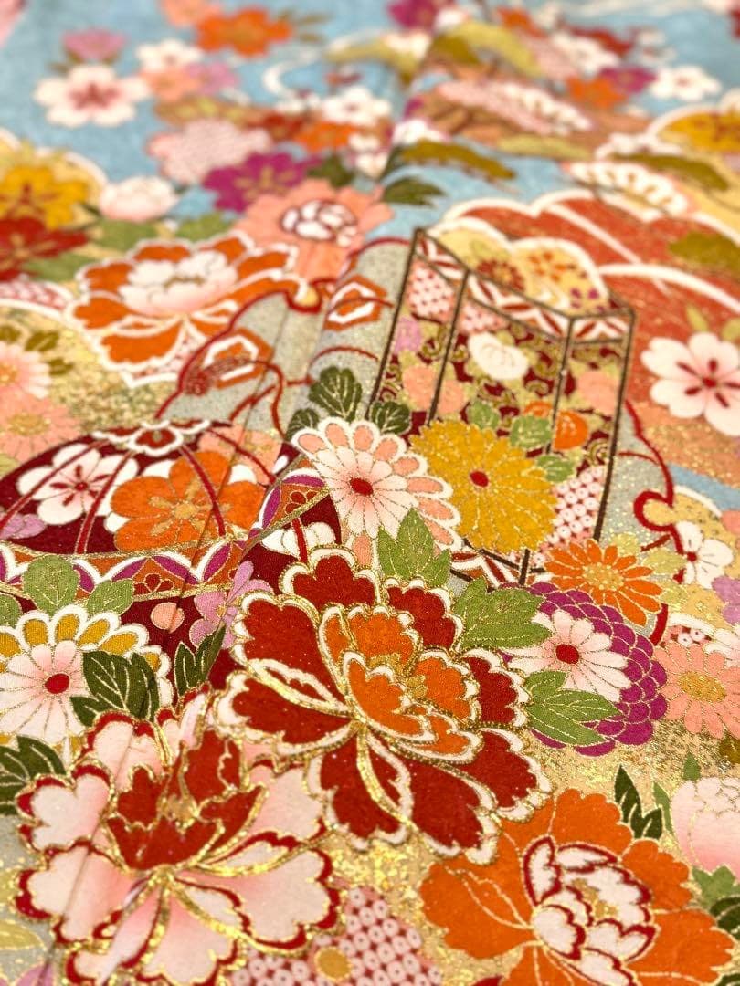 正絹　金駒刺繍銀通し貝桶に御所車模様振袖　水色　古典柄正統派がお好みの方に