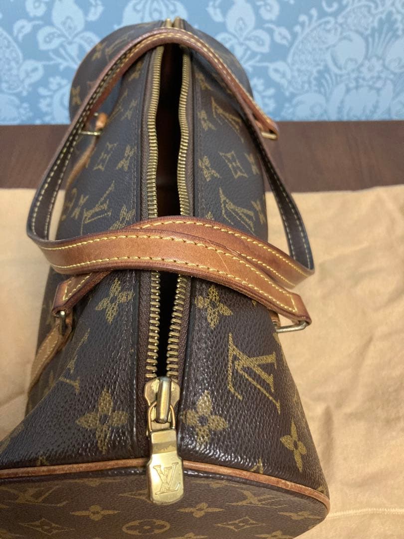 今だけ値下げ　ルイヴィトン　パピヨン