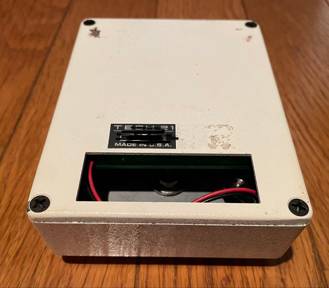 ベース TECH 21 NYC red ripper