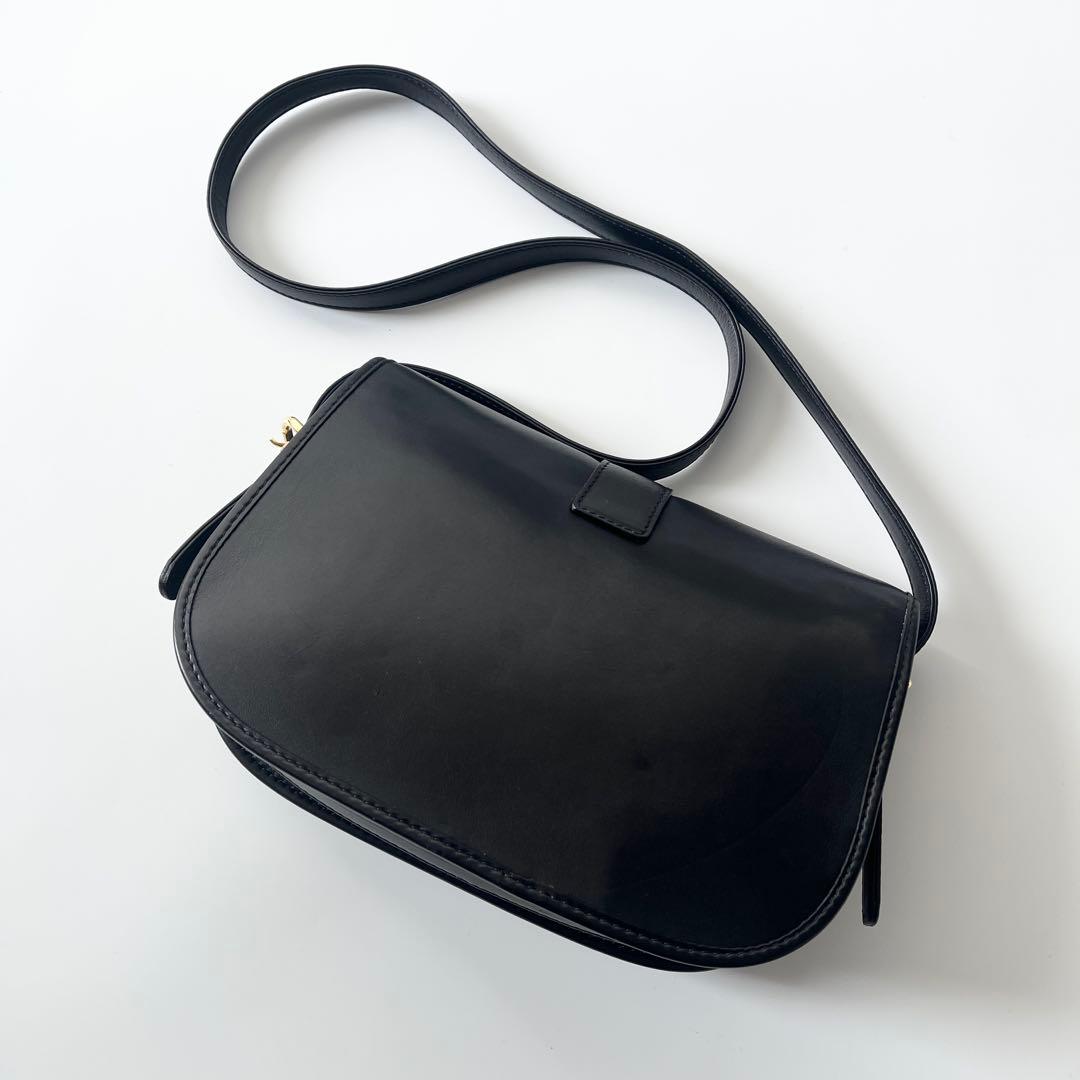 セリーヌ　ショルダーバッグ　ガンチーニ　レザー　ブラック　斜め掛け　イタリア製