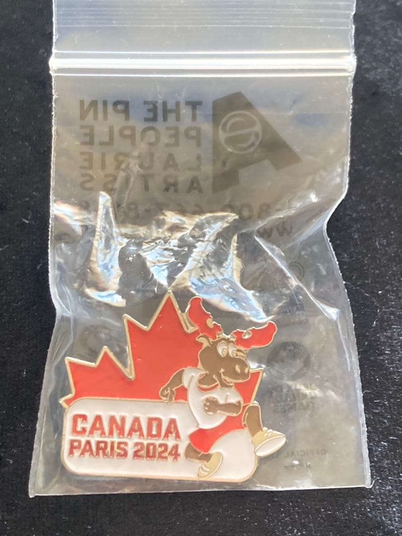 IYK　パリオリンピック　ピンバッジ