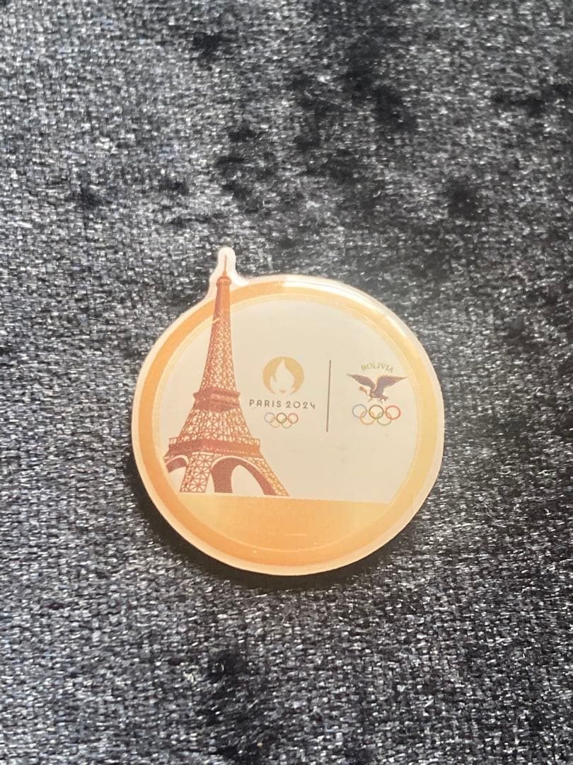 IYK　パリオリンピック　ピンバッジ