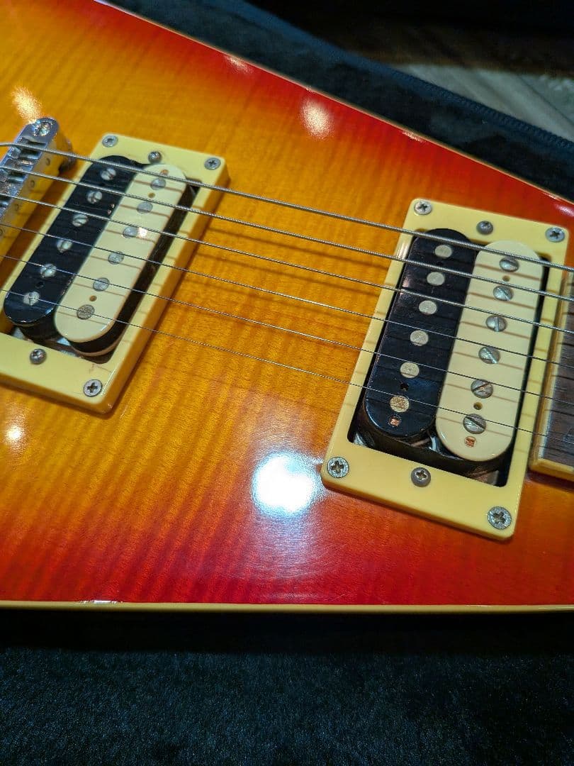 Hamer Vector F/T エレキギター オレンジ・サンバースト