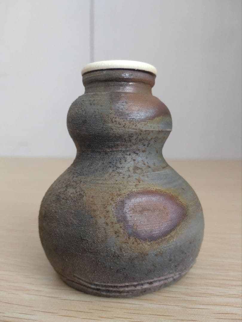 【秀逸品】窯変の美　肩衝茶入　牙蓋　大海茶入　焼き締め　灰被り　徳利