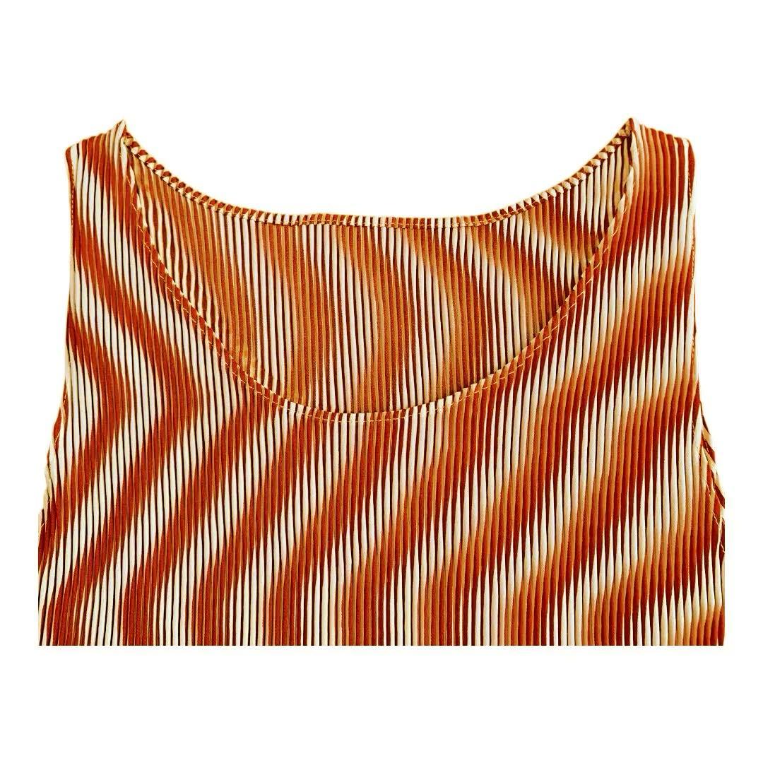 ISSEY MIYAKE イッセイミヤケ プリーツ タンクトップ　総柄 波模様