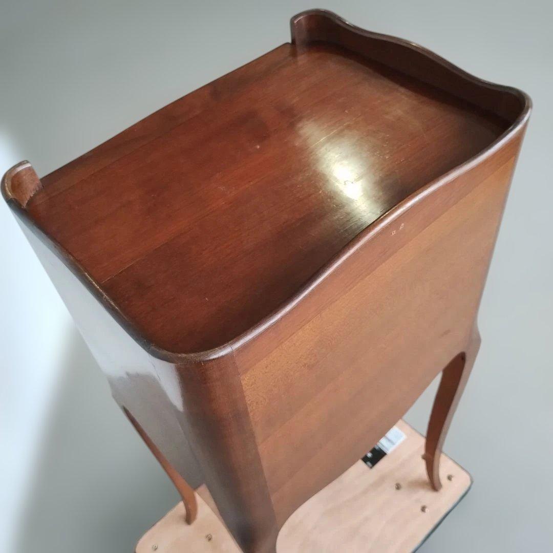 アンティーク　猫足　三段引出し　サイドキャビネット　ナイトキャビネット