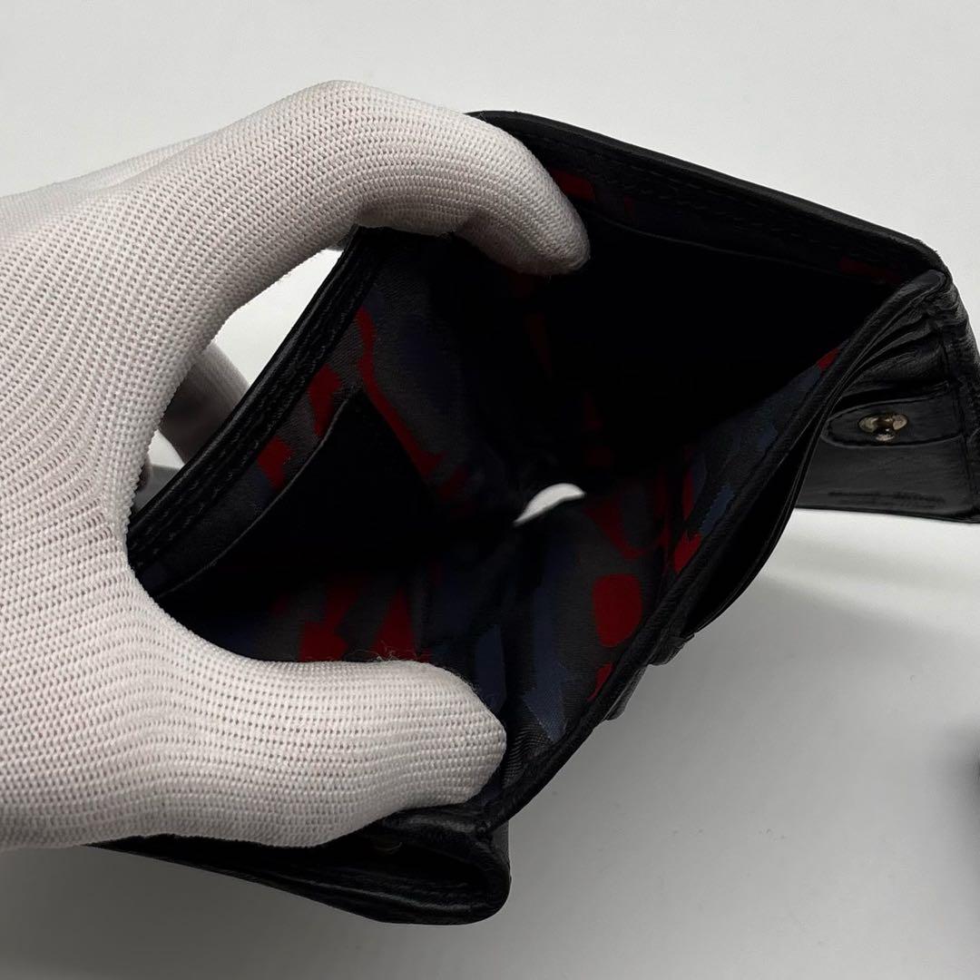 【美品】ヴィヴィアンウエストウッド レザー 二つ折り財布 オーブ 型押し ロゴ