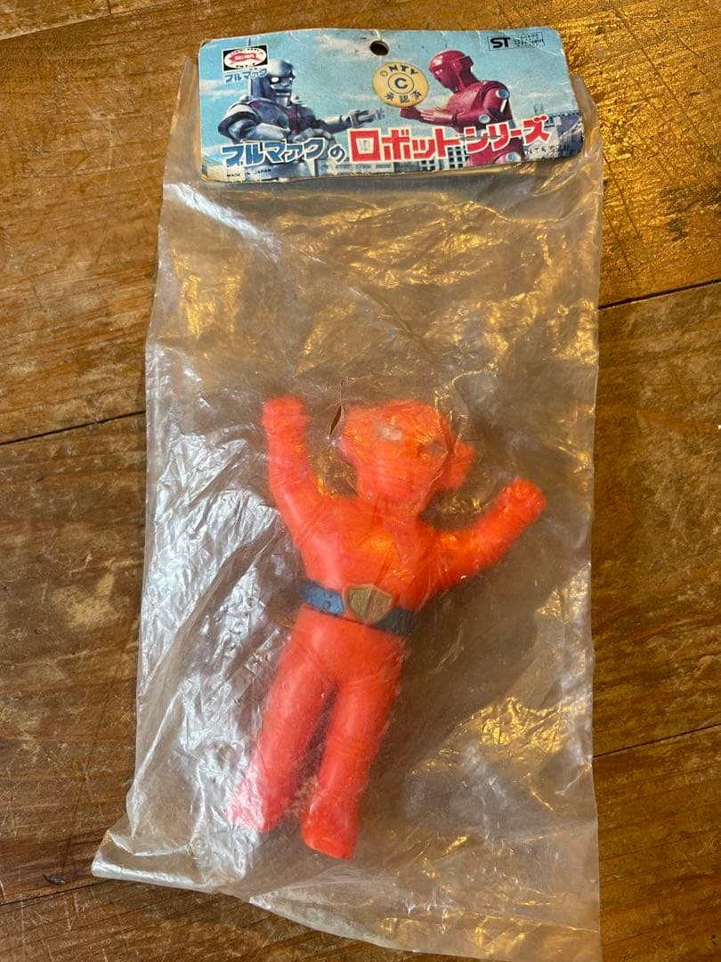 最終値下げでちゅ❣️ブルマァク ロボットシリーズ レッドバロン ソフビ 未開封