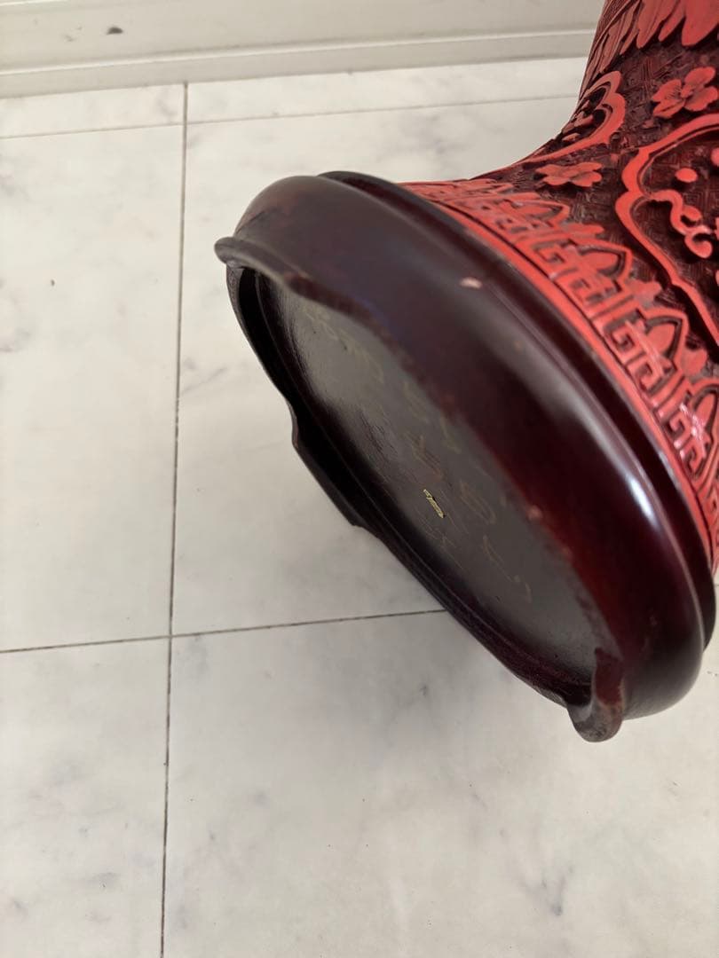 中国 美術 骨董 堆朱 壺 赤壺 工芸品 民芸品 彫刻 花柄 花瓶 花器 置物