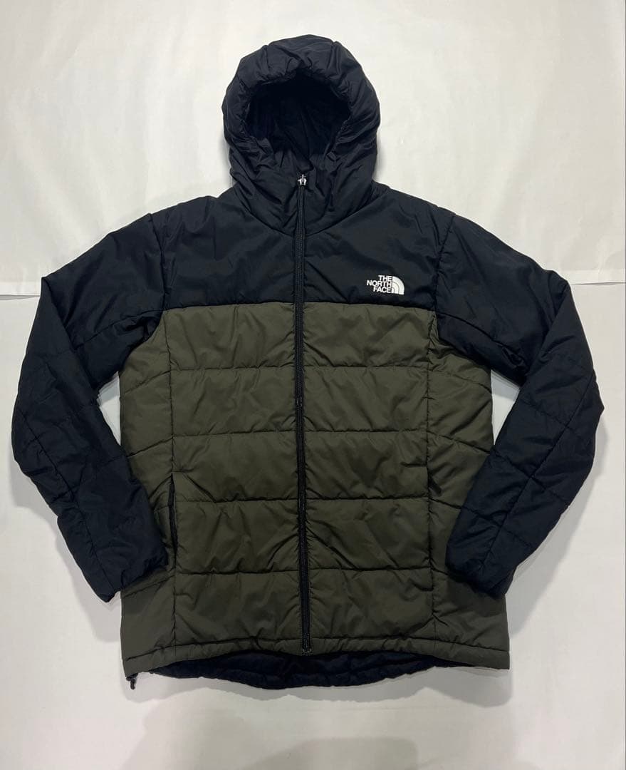 THE NORTH FACE　機能的なリバーシブル保温フーディジャケット