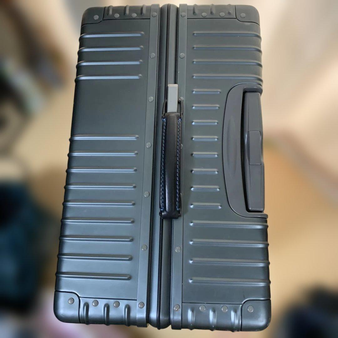 イノベーター INV7811Gun l 96L アルミスーツケース