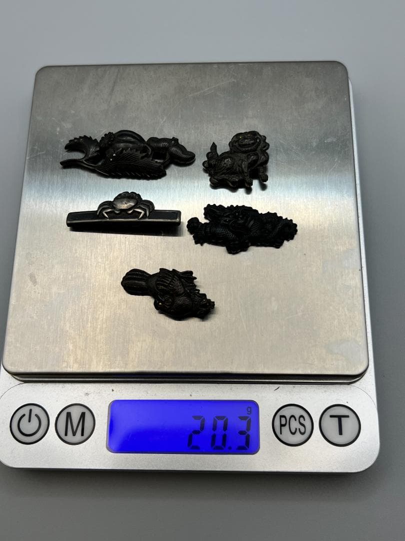 【海】江戸明治金工　鶏　獅子　龍　カニ　５点　金目　手彫　目貫　金銀象嵌　骨董品