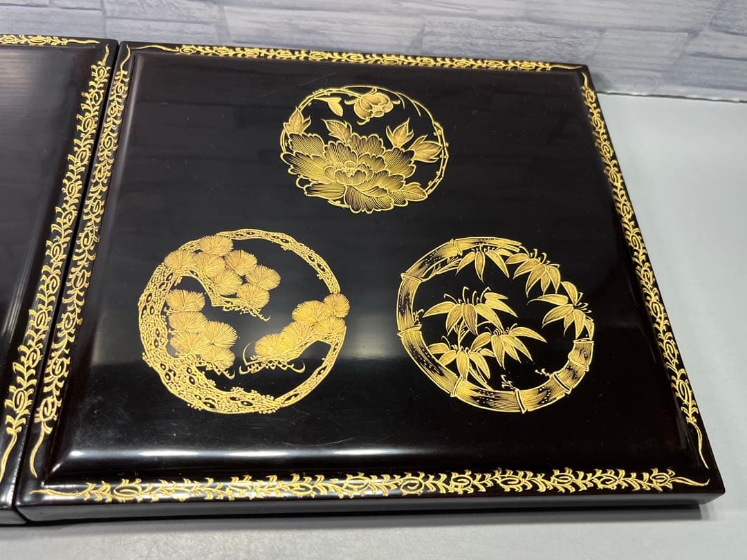 明治三十五年　外黒内朱　沈金蒔絵　五段重箱　木製　大きめ