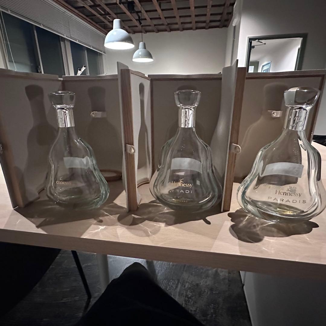 ヘネシー空き瓶　空き箱