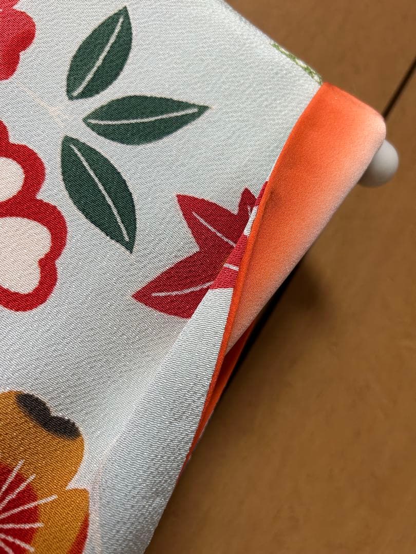 振袖と長襦袢のセット　栗山吉三郎　落款あり　京紅型　桜楓市女笠 　水色　小柄な方