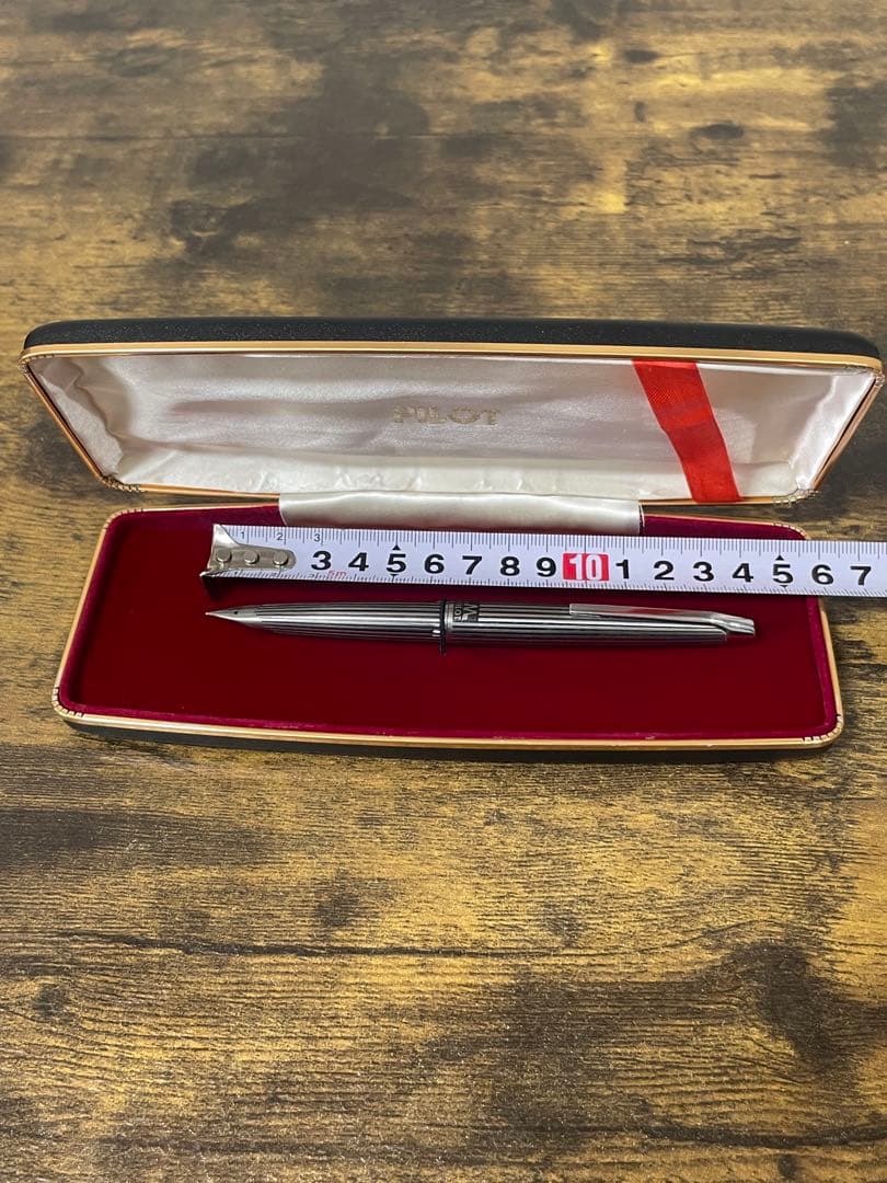 1970年代　ペン先軸一体型　蝕刻　μ ストライプ　ミュー　万年筆　細字　備品付