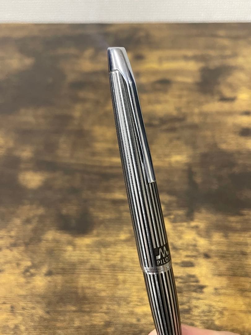 1970年代　ペン先軸一体型　蝕刻　μ ストライプ　ミュー　万年筆　細字　備品付