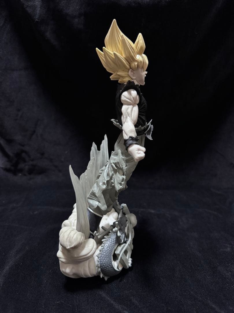 ドラゴンボール SMSD 04 D賞 白黒トーン彩色 超サイヤ人 孫悟空SMSP